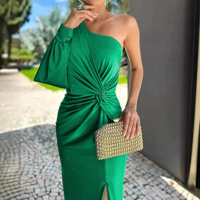 Bodil elegant kjole med slids