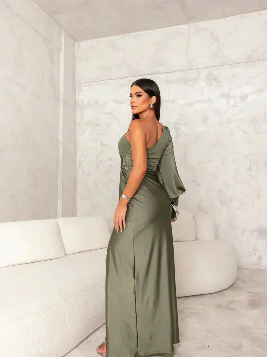 Bodil elegant kjole med slids