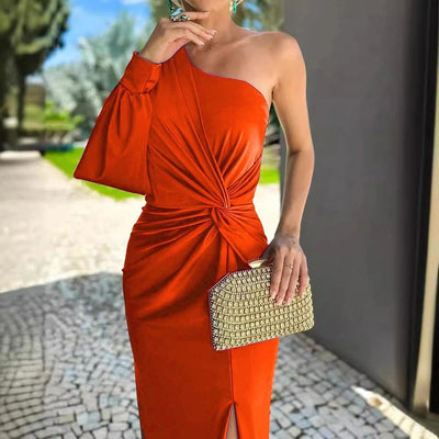 Bodil elegant kjole med slids
